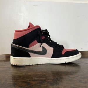 selling because i don’t wear that often!